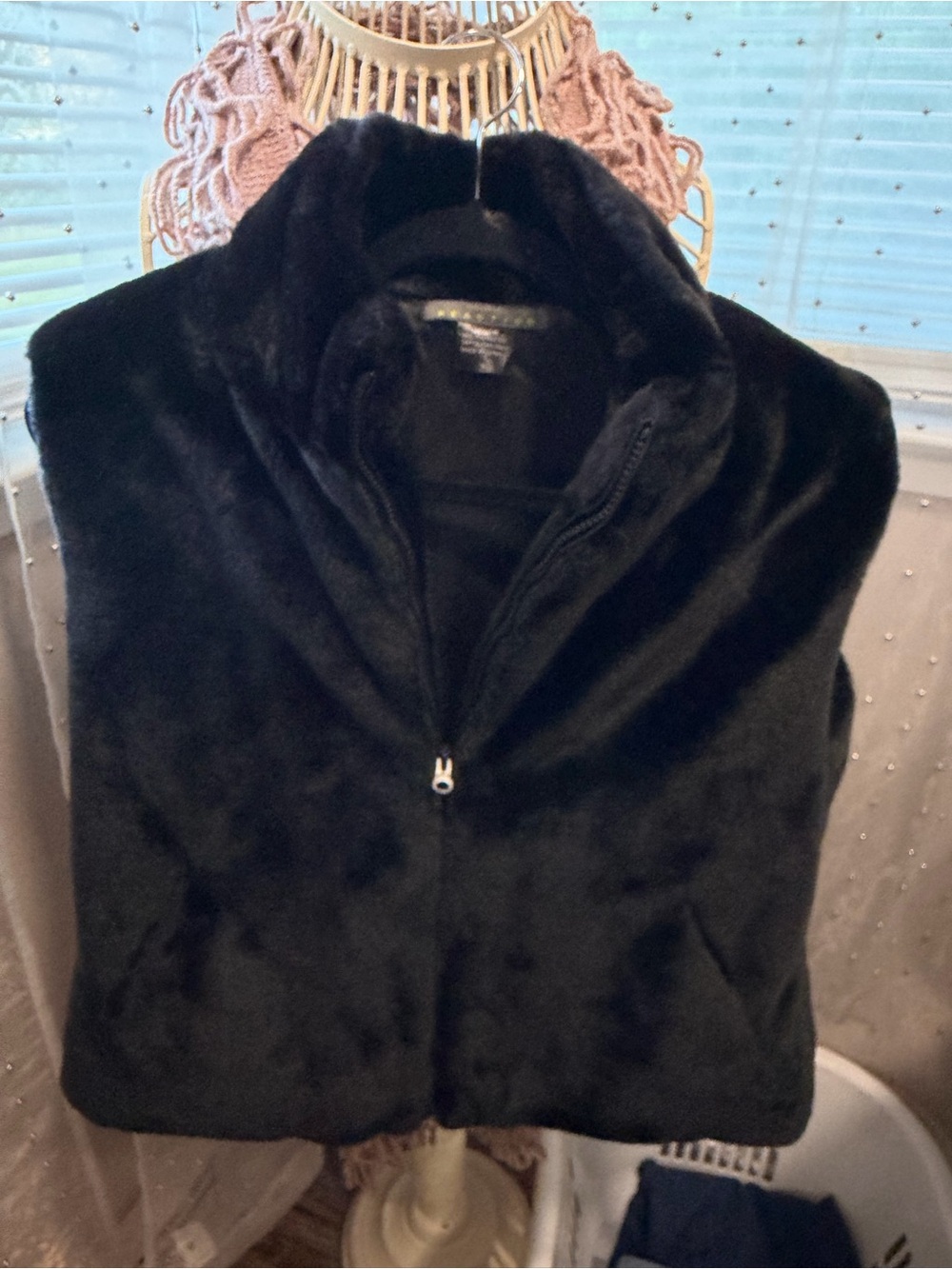 Kenneth Cole Reaction Black Faux Fur Vest